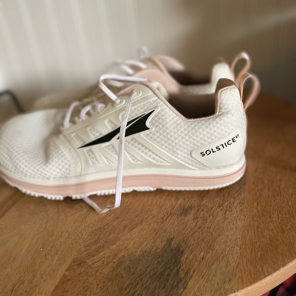 Women’s solicitce altras.  Barely worn size 9! Worn 3x
